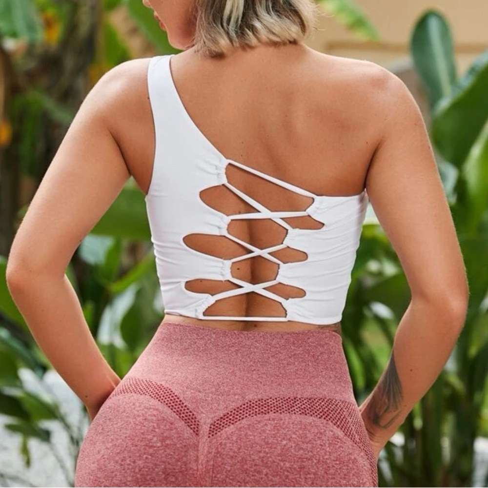 LN One Shoulder Top
